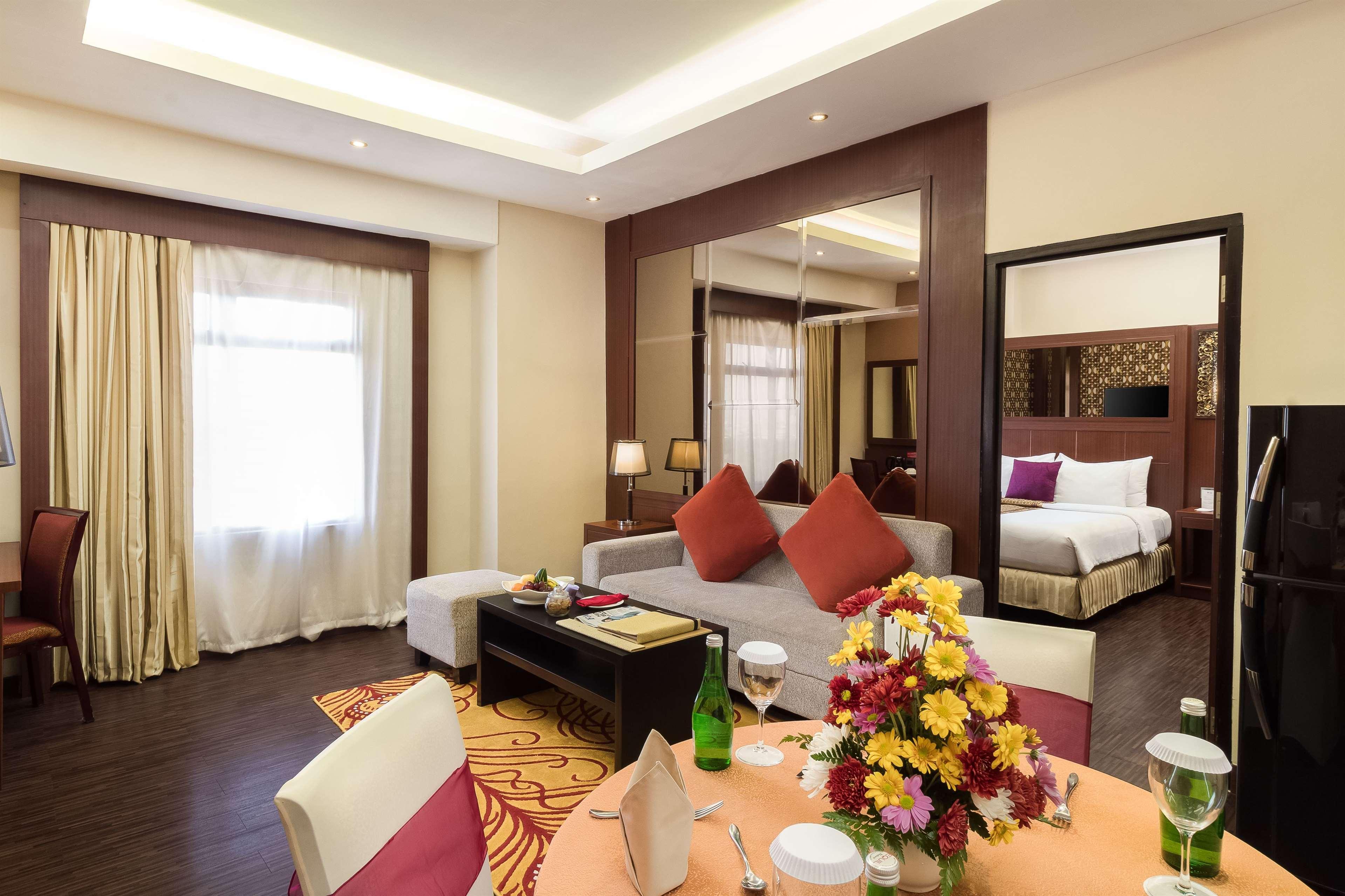 Best Western Plus Makassar Beach Extérieur photo