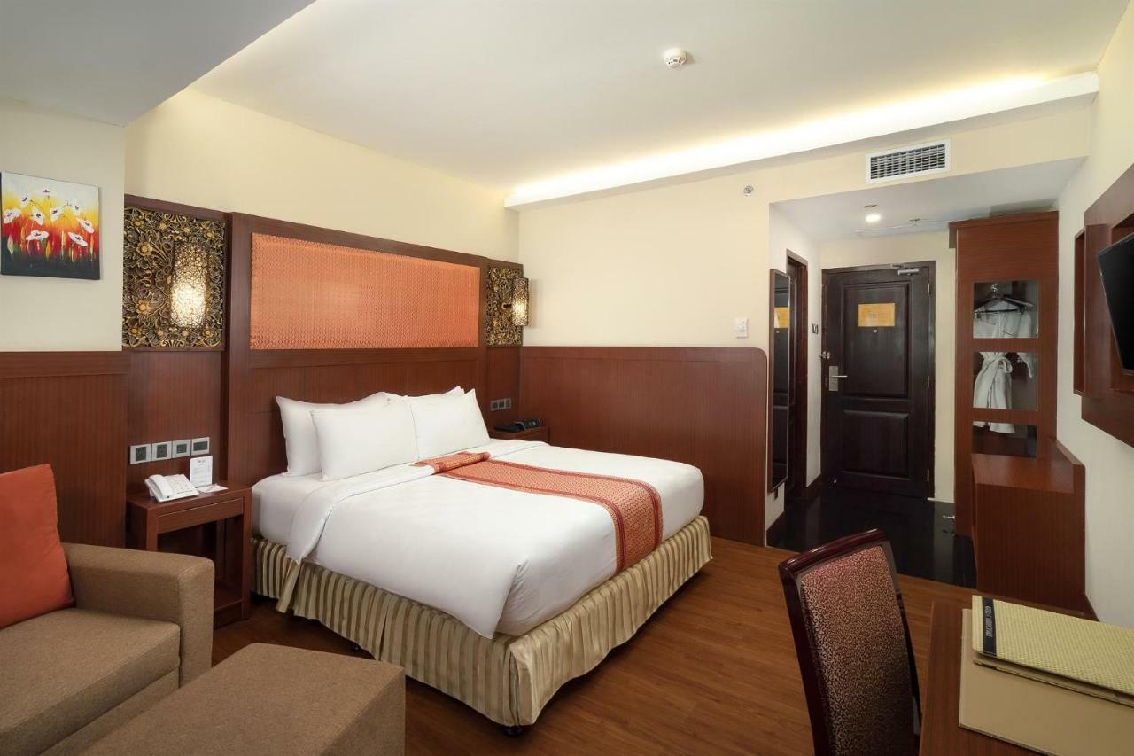 Hotel Best Western Plus Makassar Beach Extérieur photo