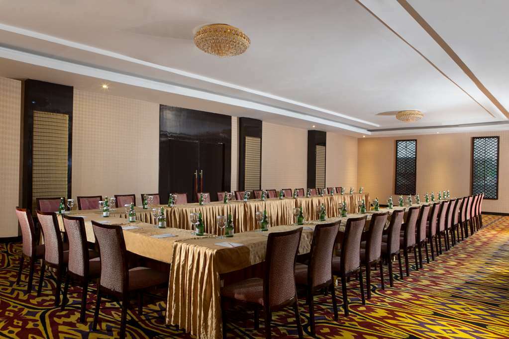 Best Western Plus Makassar Beach Extérieur photo